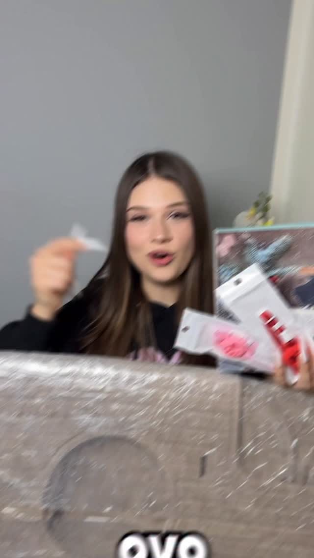 Post 1 by Maša🌟 on Instagram (video)
