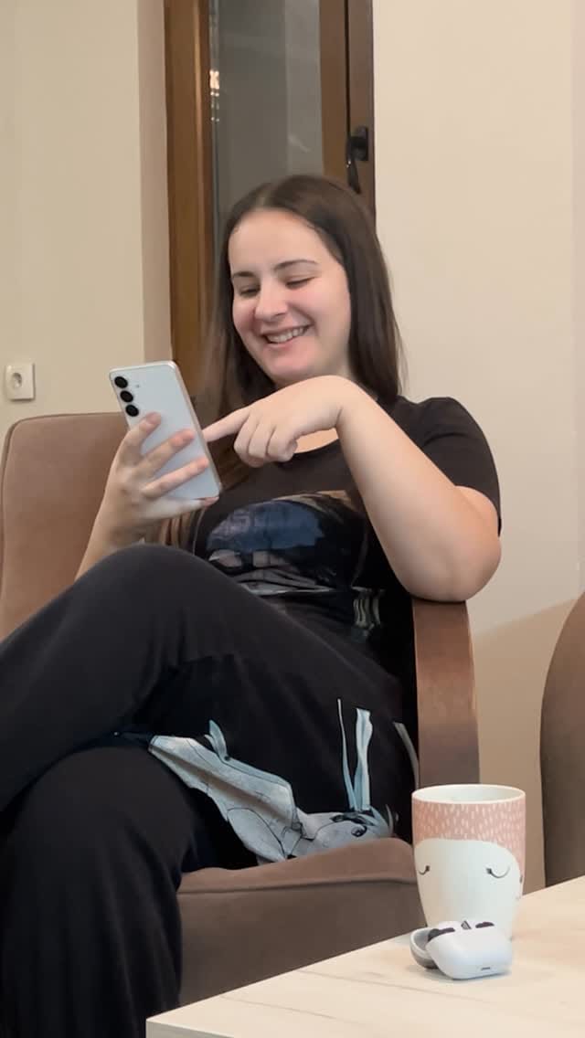 Post 5 by Sara Miljkovic on Instagram (video)