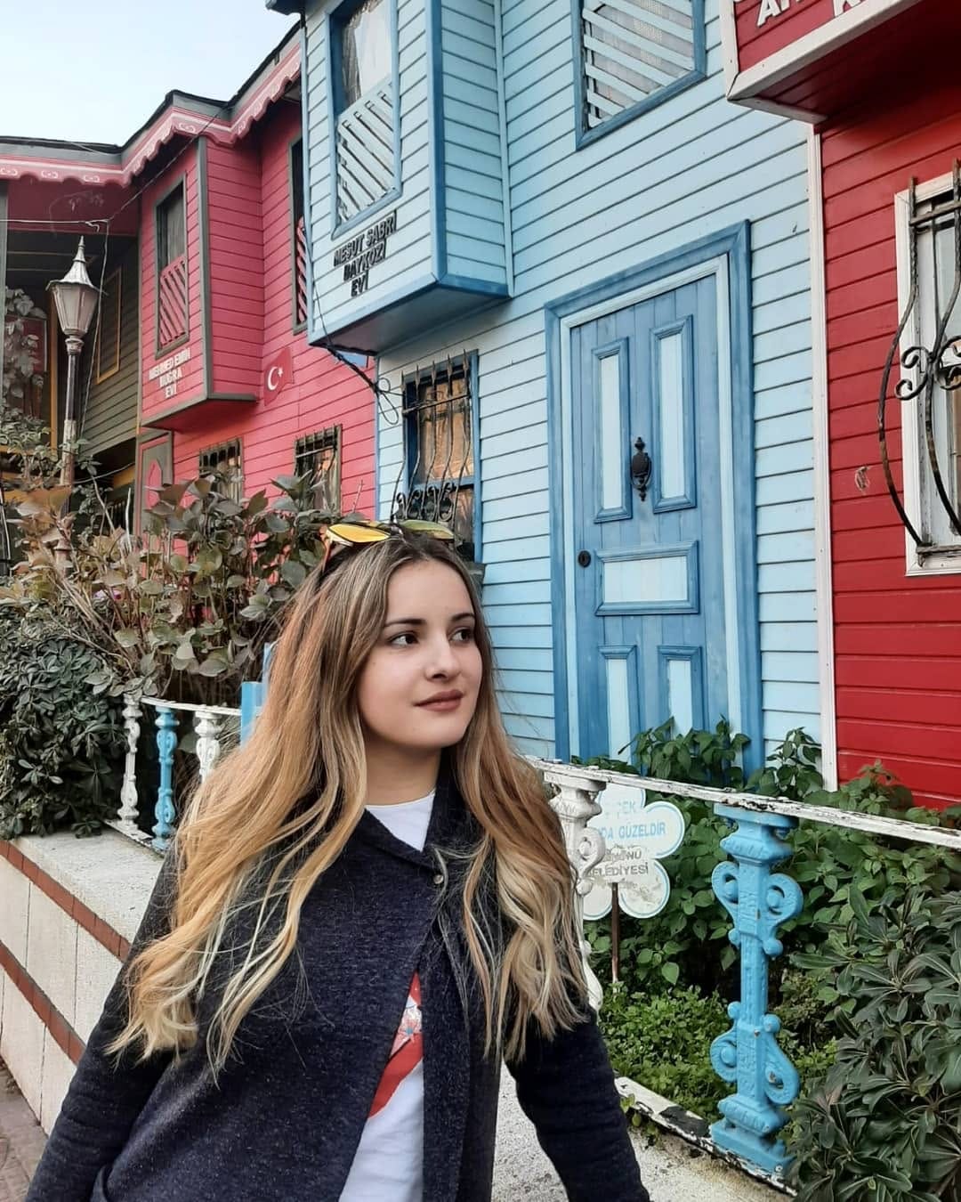 Post 10 by Sara Miljkovic on Instagram (image)