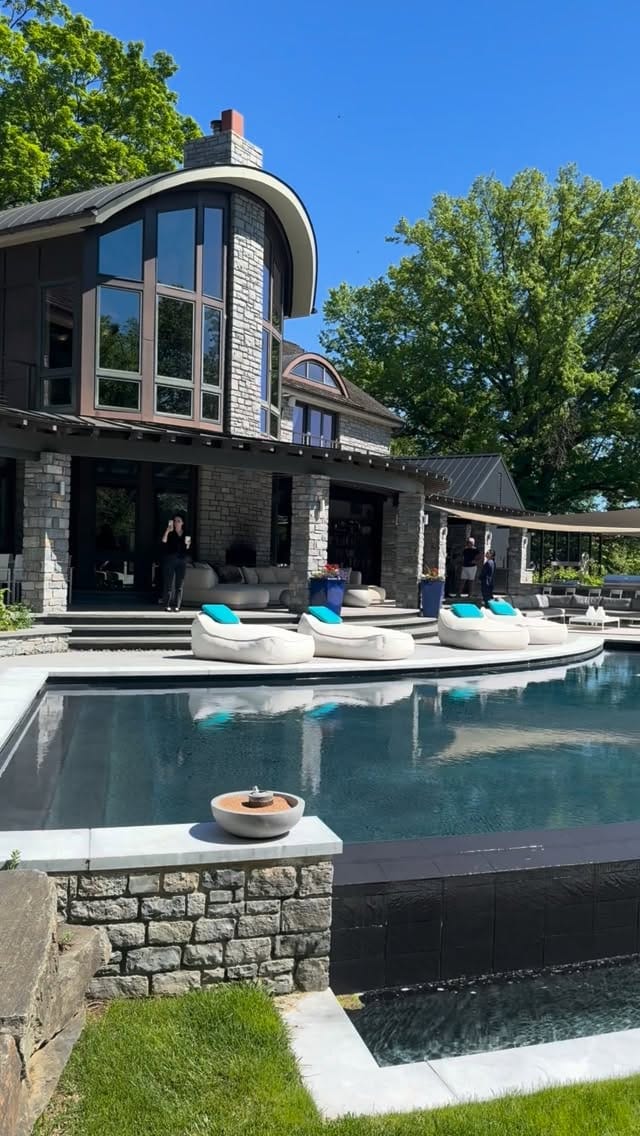 Post 3 by Liliia Basalyk Realtor Philadelphia on Instagram (video)