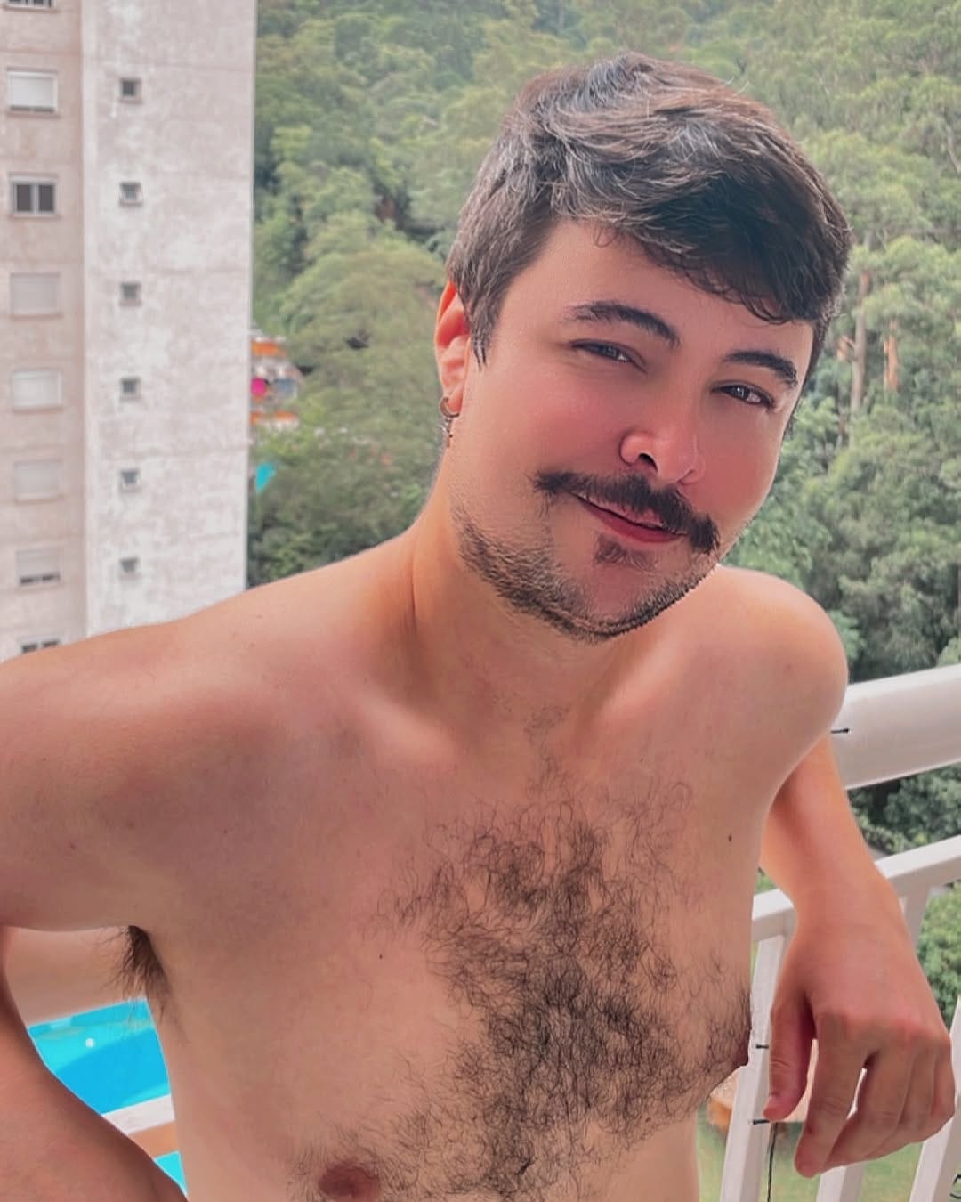 Post 2 by Rangel Amorim on Instagram (image)