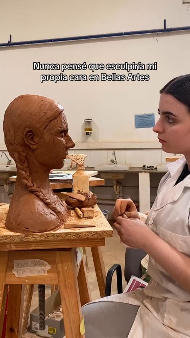 Post 8 by Marina Coco on Instagram (video)