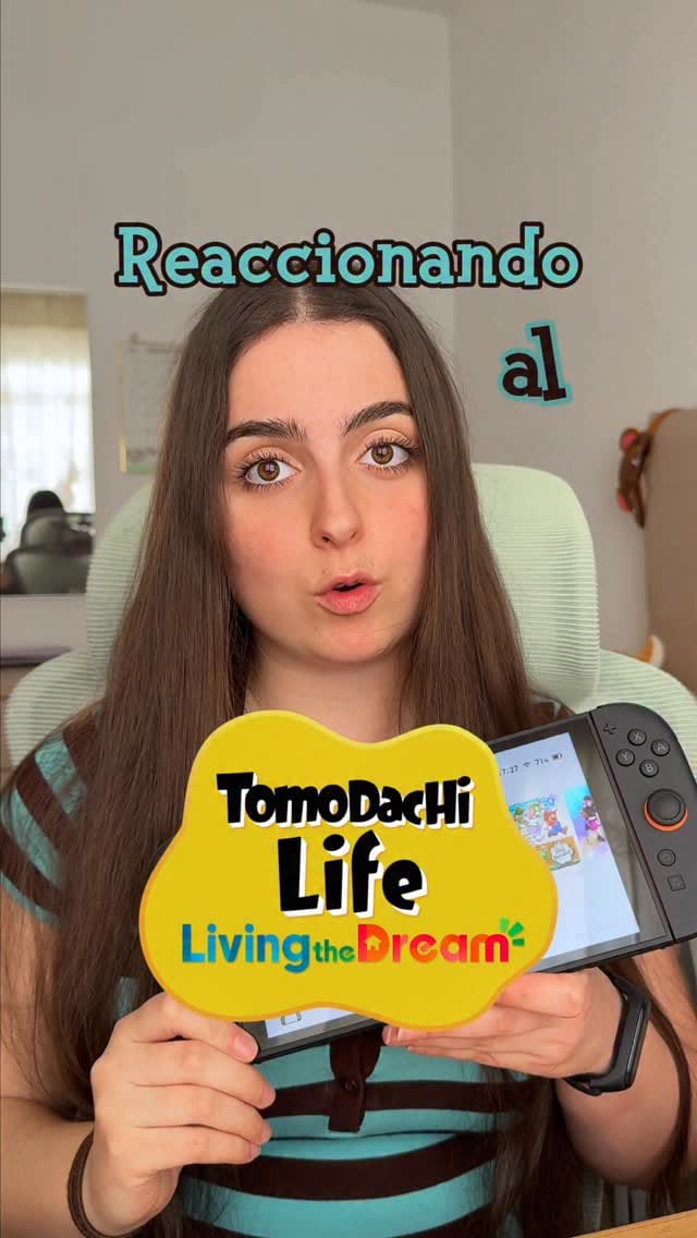 Post 4 by Marina Coco on Instagram (video)