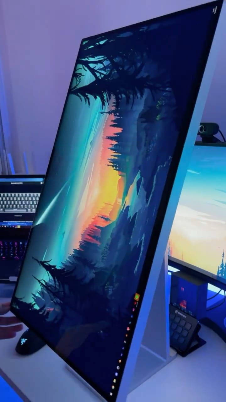 Post 9 by Manuel Rovira • UI/UX Designer on Instagram (video)