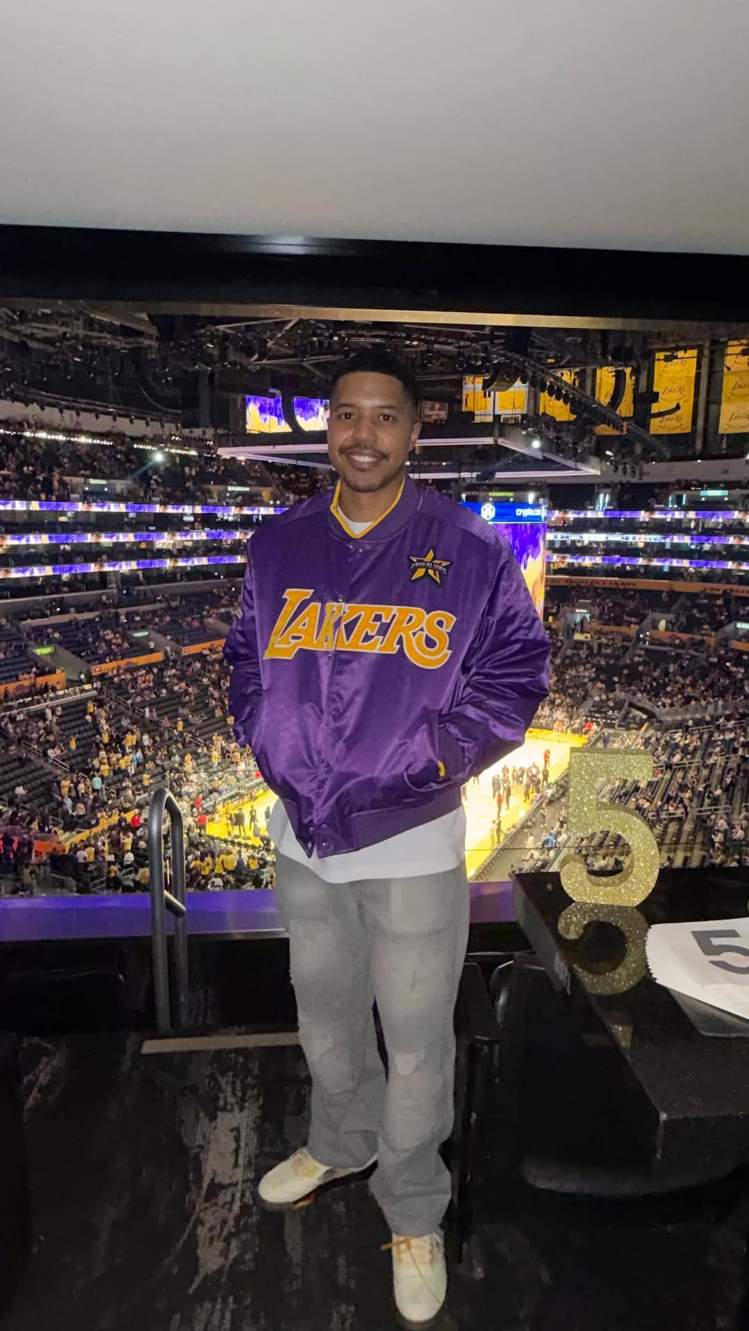 Post 2 by Los Angeles Dentist - Erik Ligans on Instagram (video)