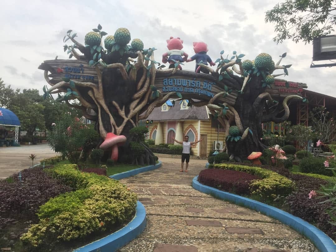 Post 1 by 𝐑𝐚𝐡𝐢𝐦 𝐫𝐞𝐳𝐚𝐞𝐢 on Instagram (carousel)