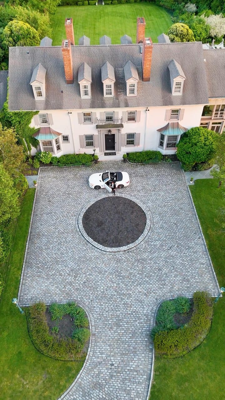 Post 9 by Mike Foley - Real Estate on Instagram (video)
