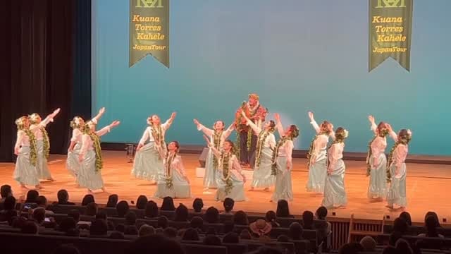 Post 10 by K Hula Studio／東京新宿フラ教室／Houston Nana on Instagram (video)