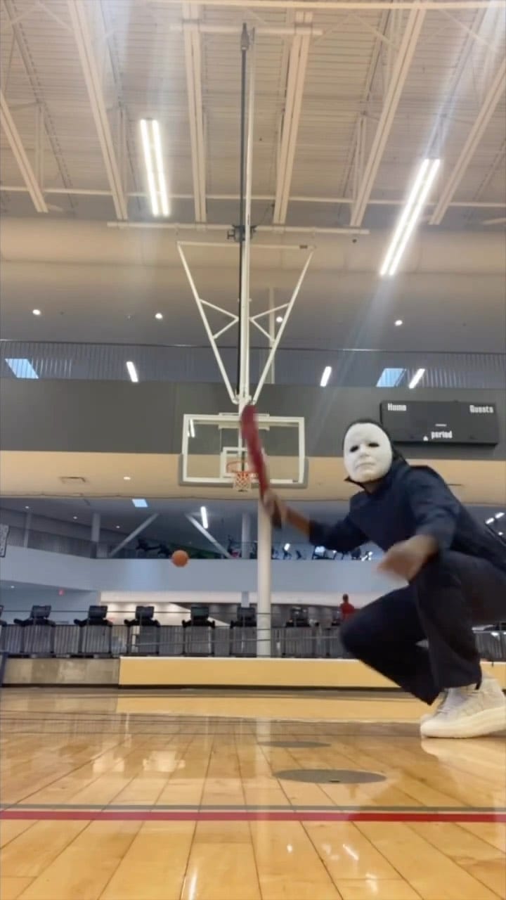 Post 4 by Street Genius👽 on Instagram (video)