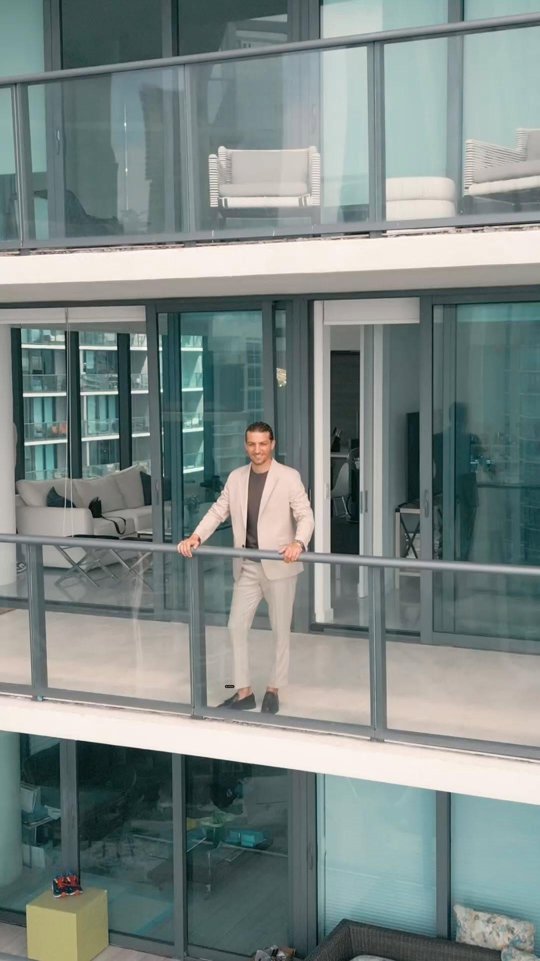 Post 10 by 𝙺𝙰𝙳𝙸𝚁 𝚂𝙴𝚂𝙻𝙸 on Instagram (video)