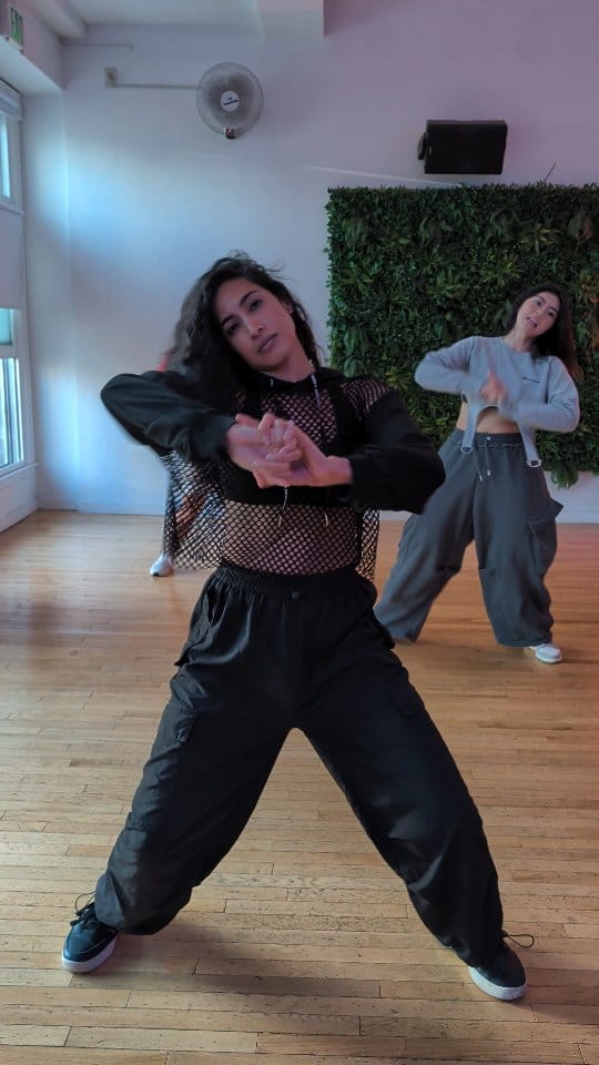 Post 4 by Malvika Raj Dance on Instagram (video)