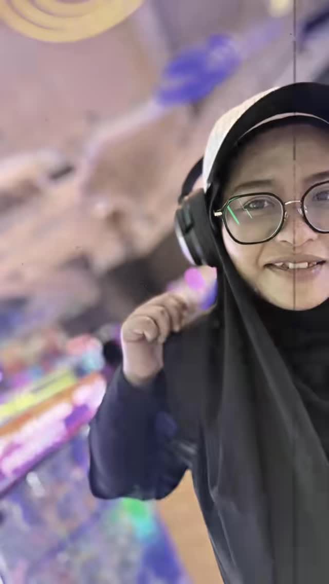 Post 3 by Akisakura on Instagram (video)