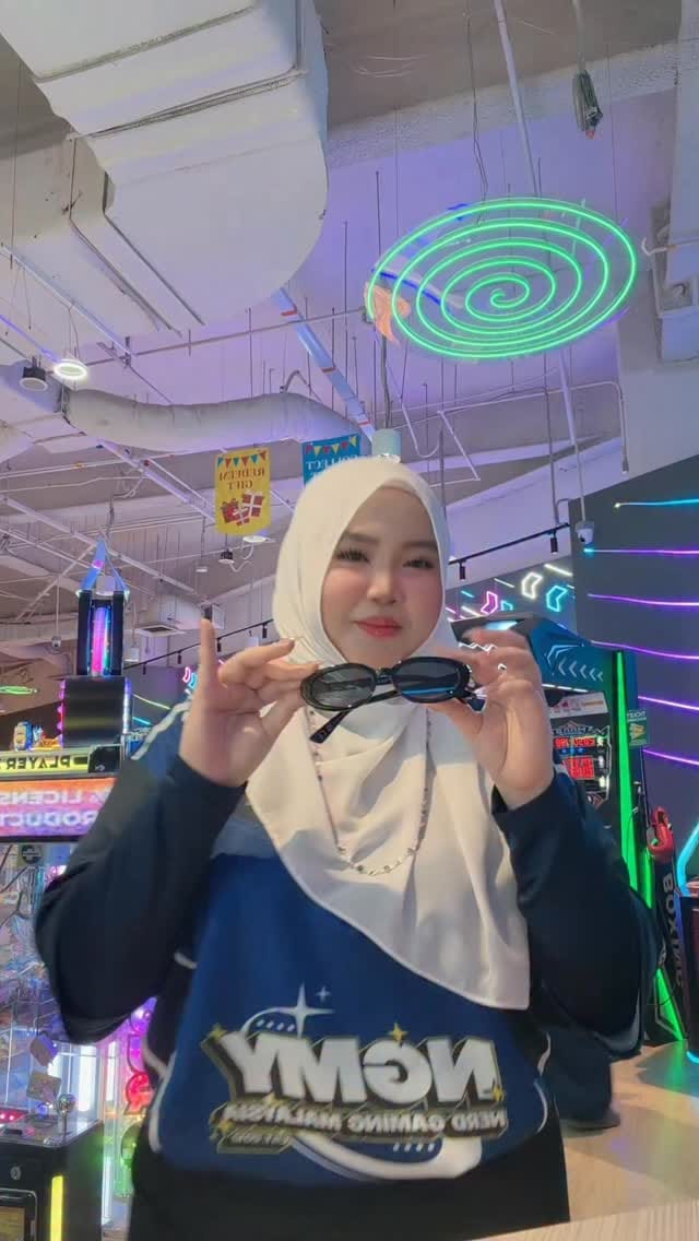 Post 7 by Akisakura on Instagram (video)