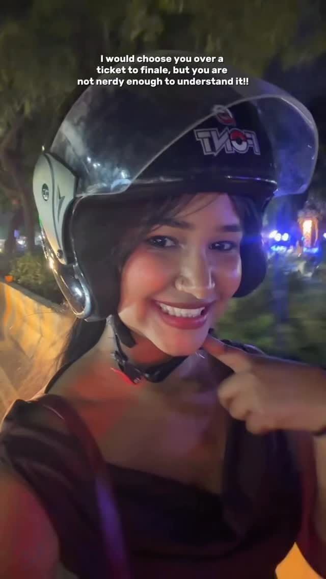 Post 3 by komal bisht❤️ on Instagram (video)