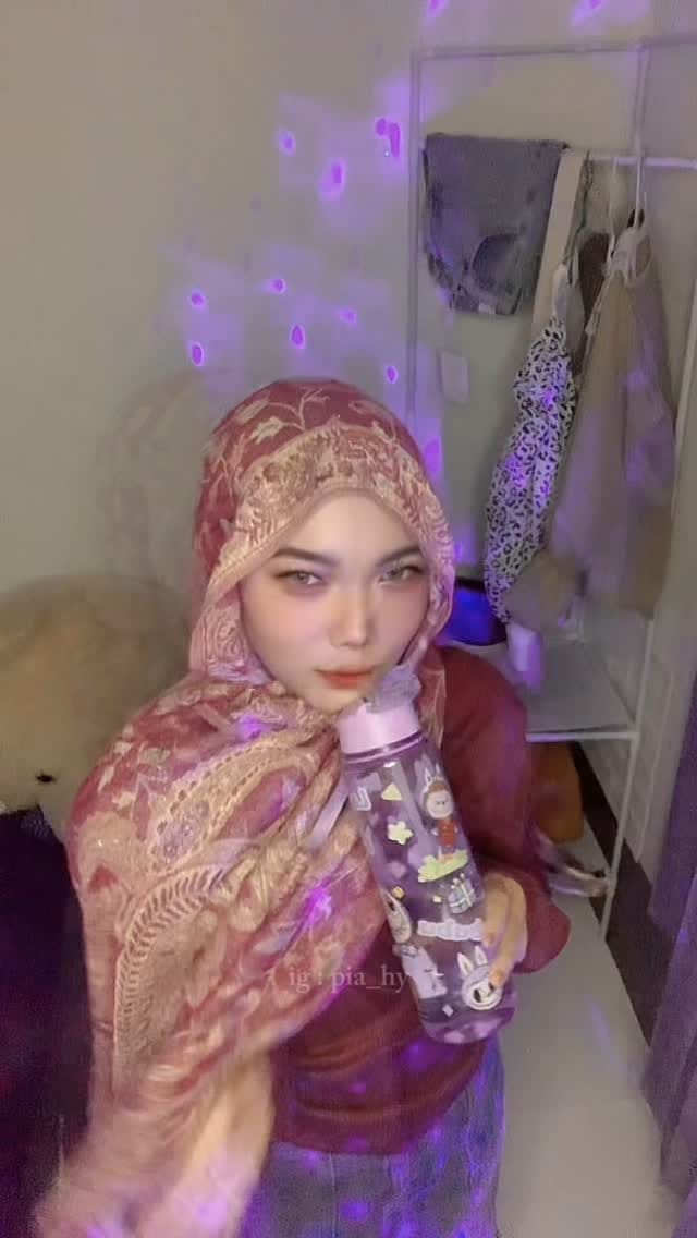 Post 2 by اوكتافيا/o̳k̳t̳a̳f̳i̳a̳🦄 on Instagram (video)