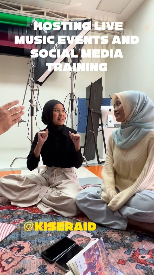 Post 6 by DJArieSchool on Instagram (video)