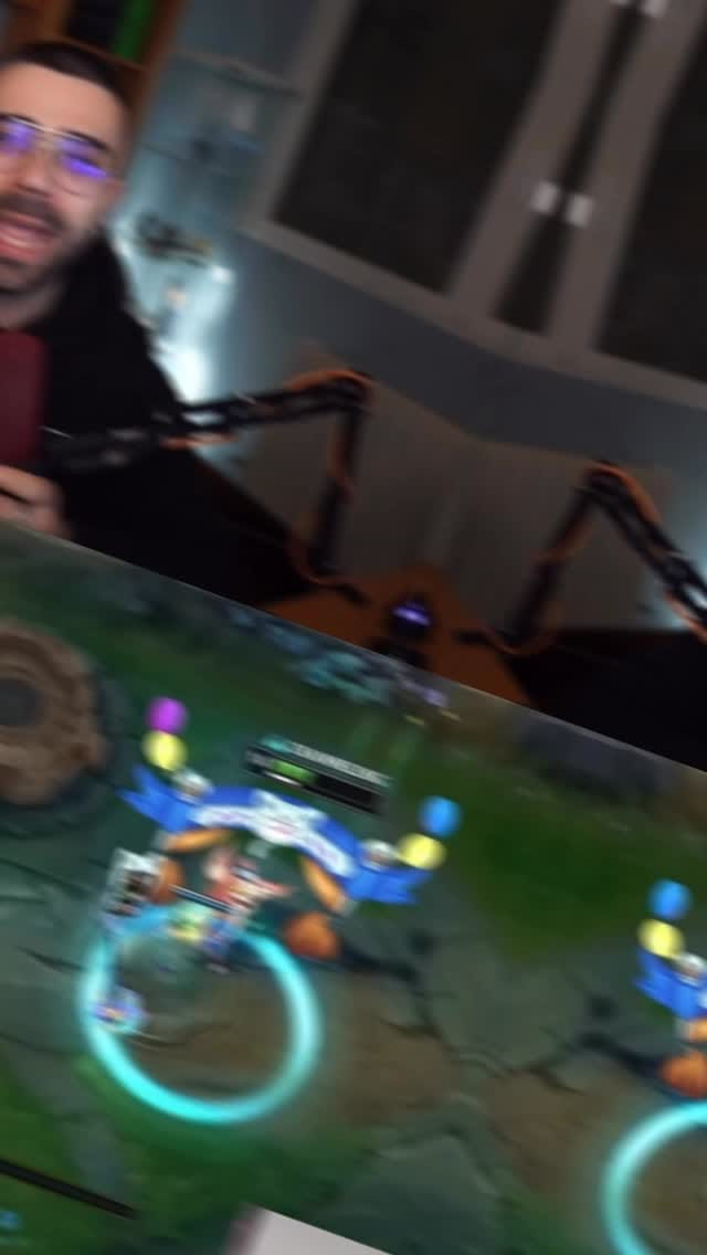 Post 4 by A D E R T Y on Instagram (video)