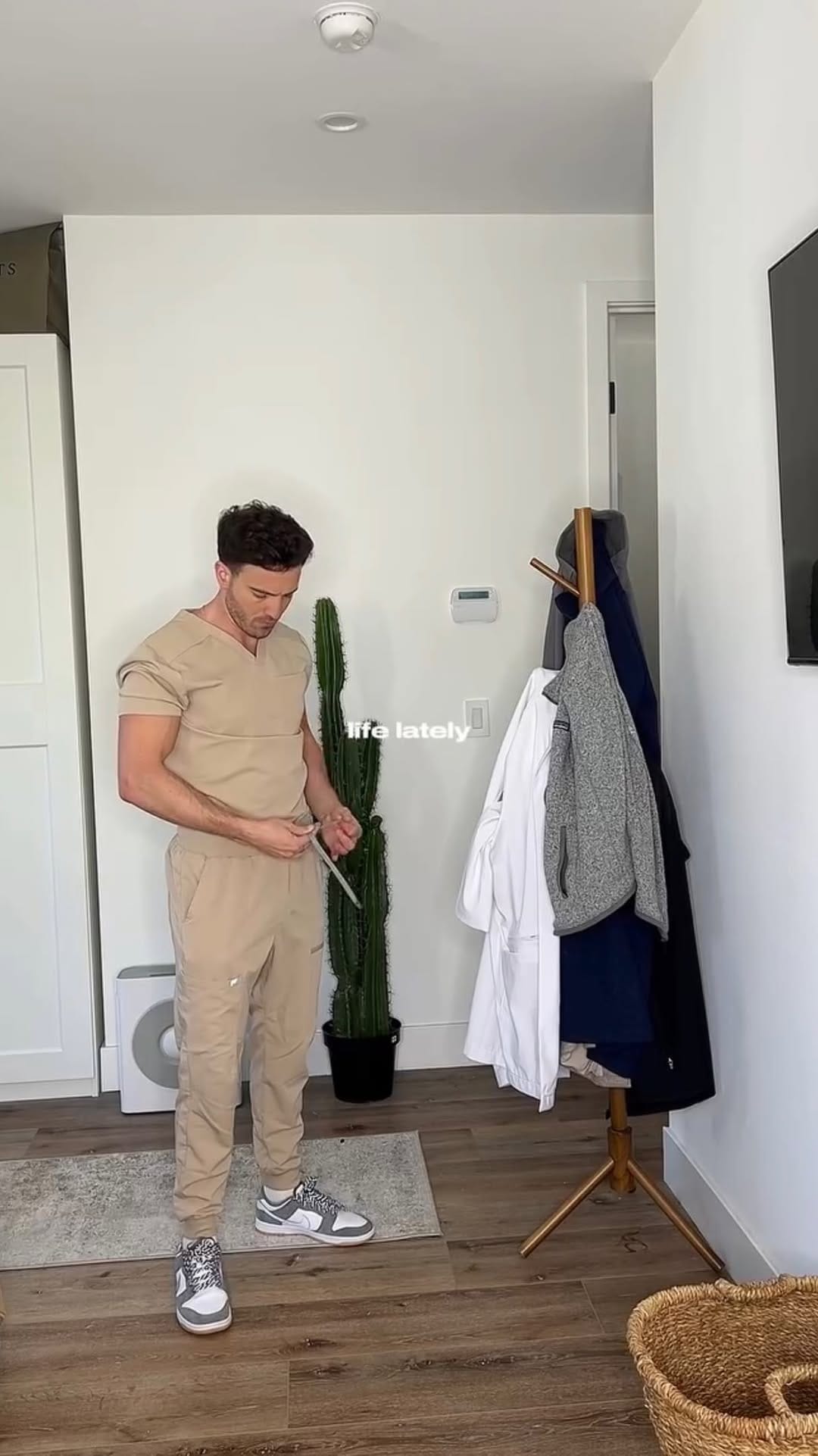 Post 1 by Doctor Fayez on Instagram (video)