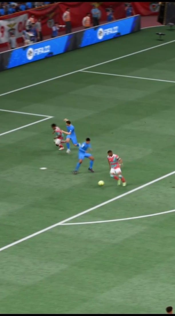 Post 3 by FIFAGamers on Instagram (video)