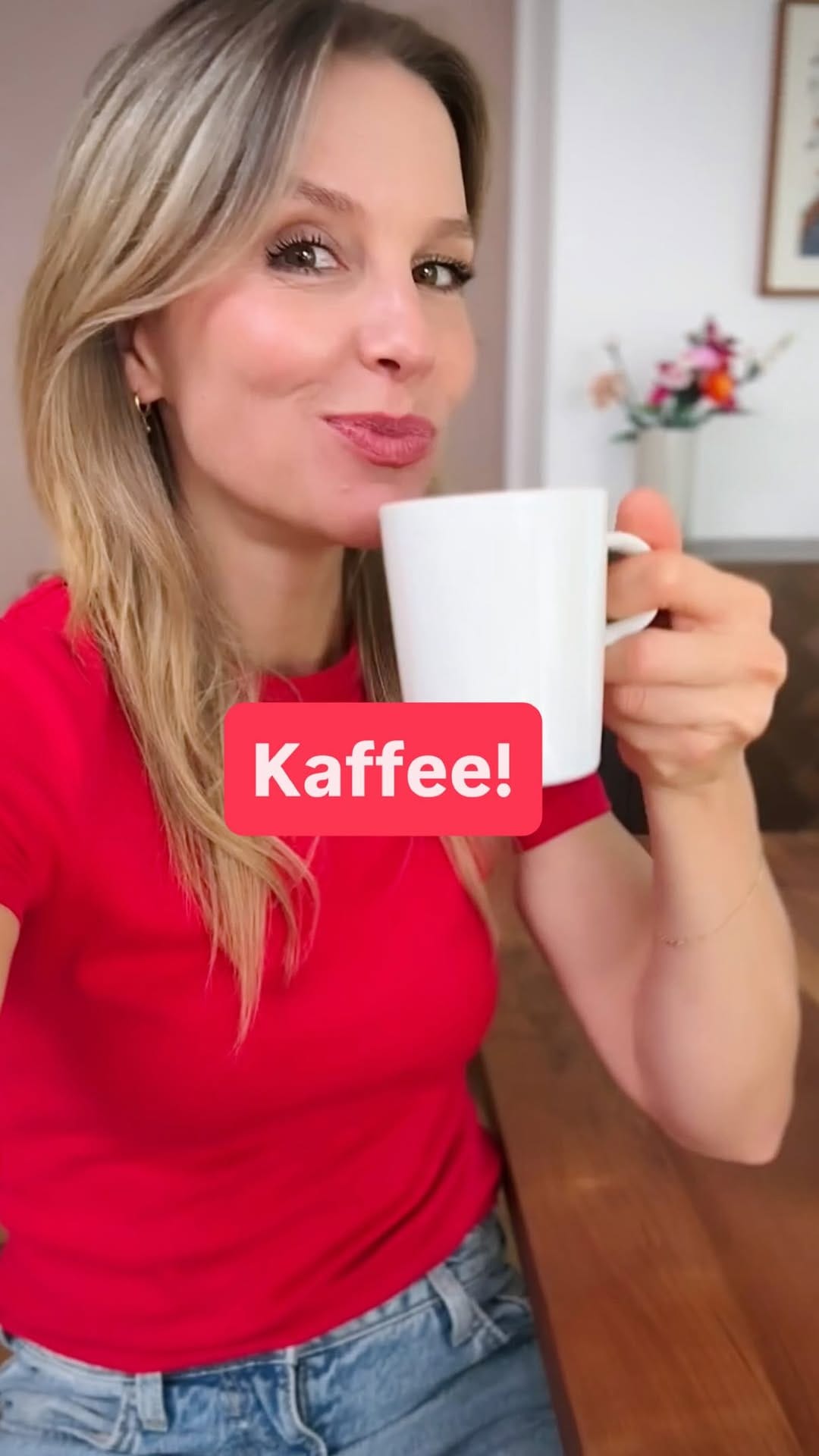 Post 5 by Dr. Julia Fischer on Instagram (video)