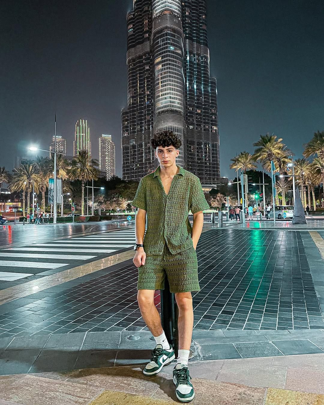 Post 4 by nazim raouraoua on Instagram (carousel)