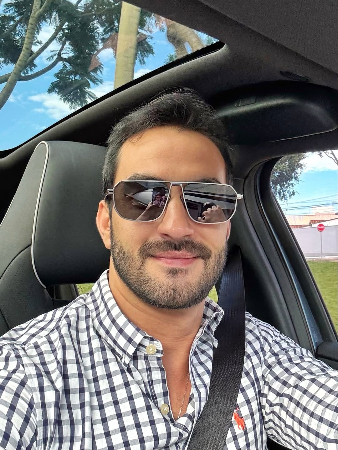 Post 3 by Rafael Câmara on Instagram (carousel)