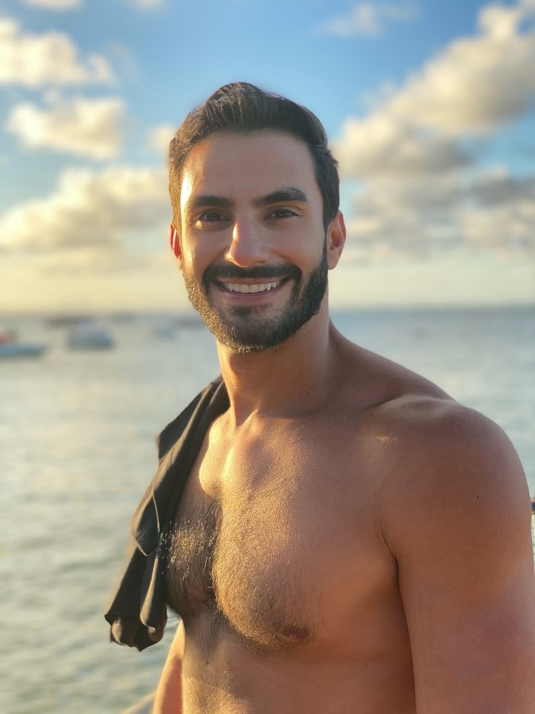 Post 6 by Rafael Câmara on Instagram (image)