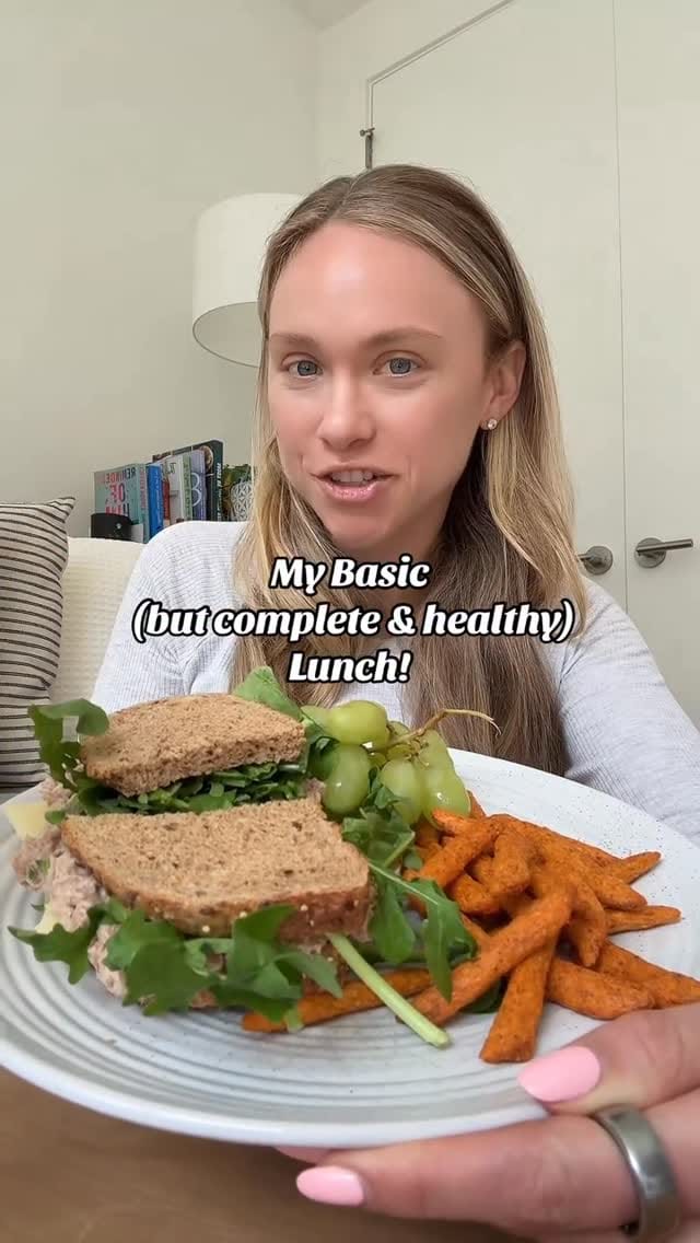 Post 6 by Lauren, Registered Dietitian on Instagram (video)