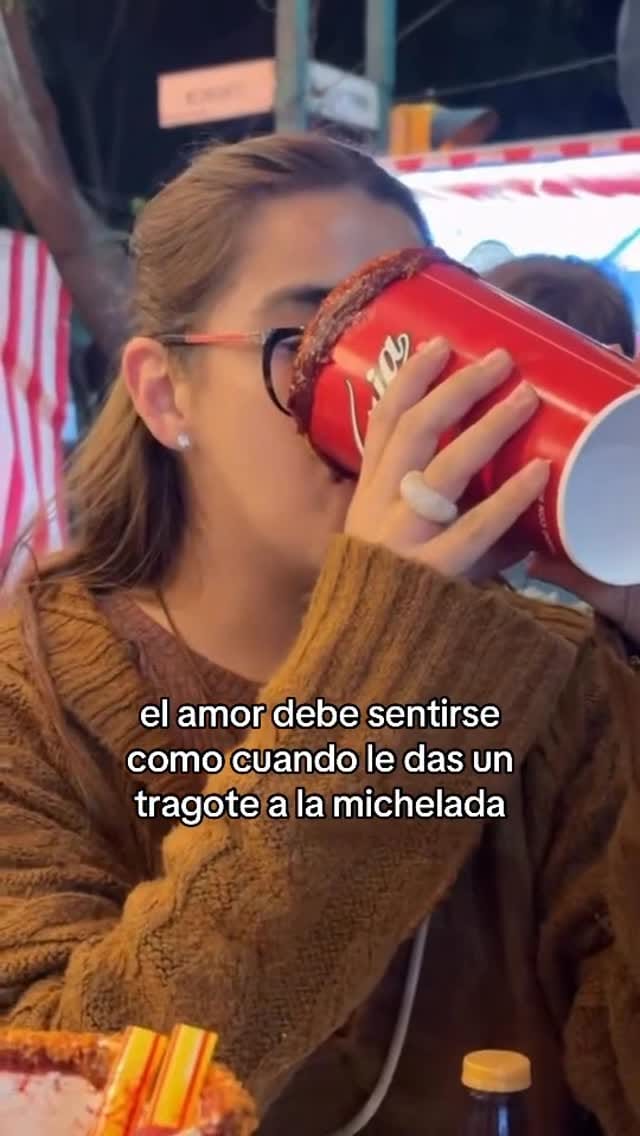 Post 10 by Alyery Rojas🌸 on Instagram (video)