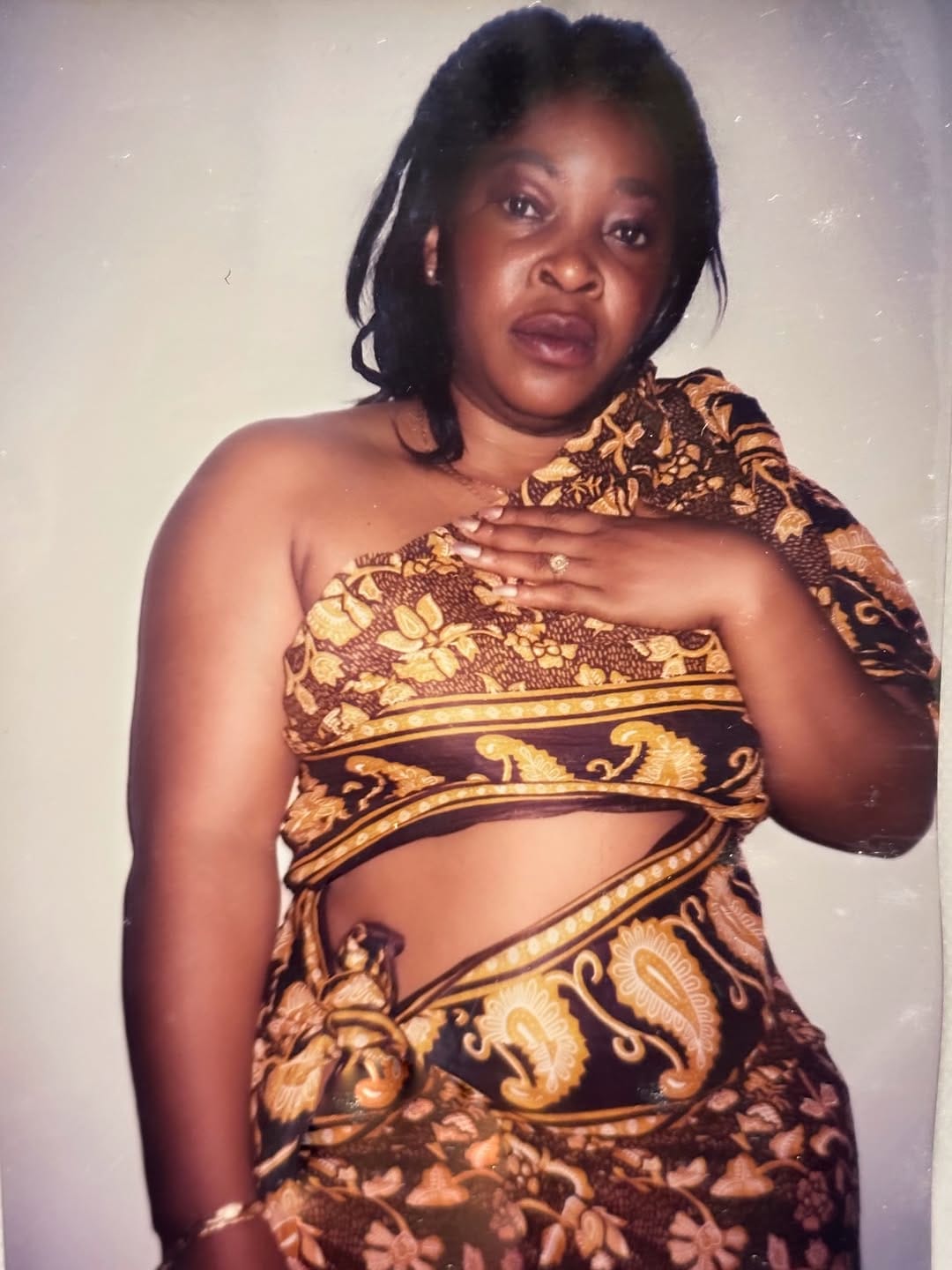 Post 8 by Estelle Valencia Kwin Penda on Instagram (image)