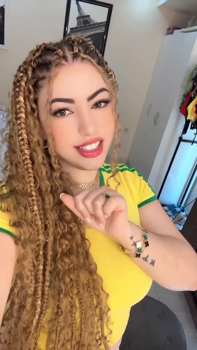 Post 2 by Loulou Loca| لولو لوكا on Instagram (video)