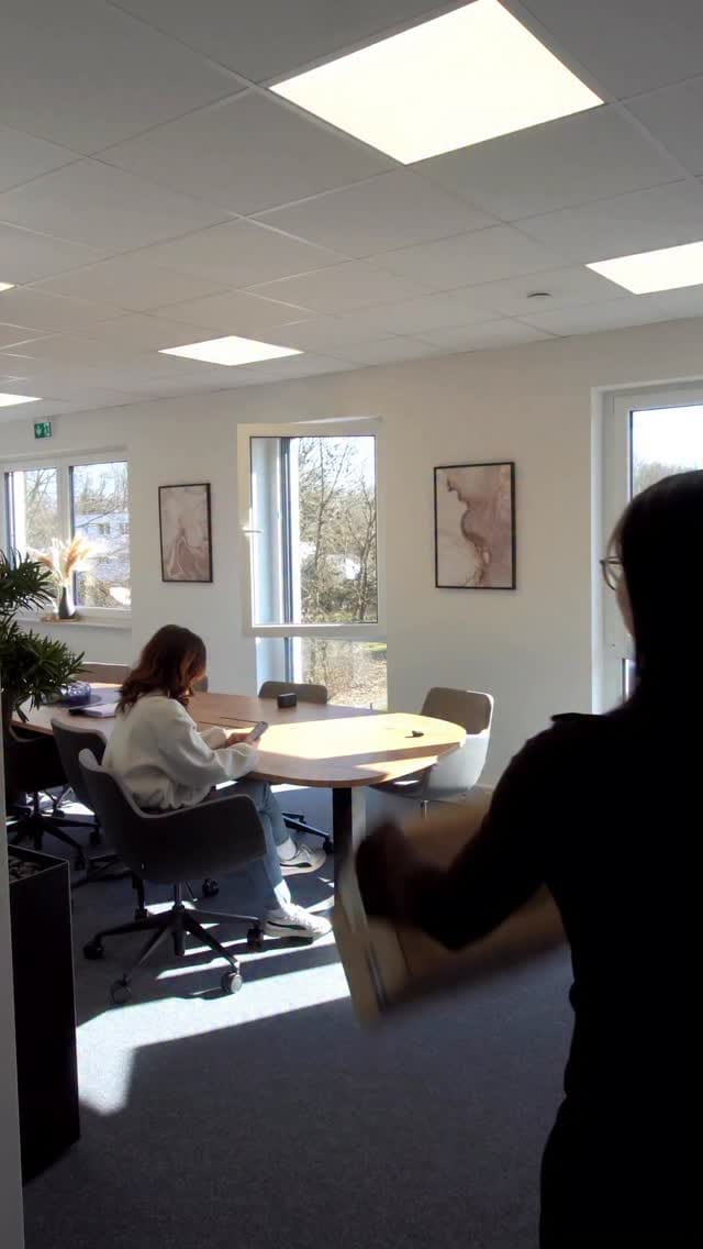 Post 4 by Shopware Agentur on Instagram (video)