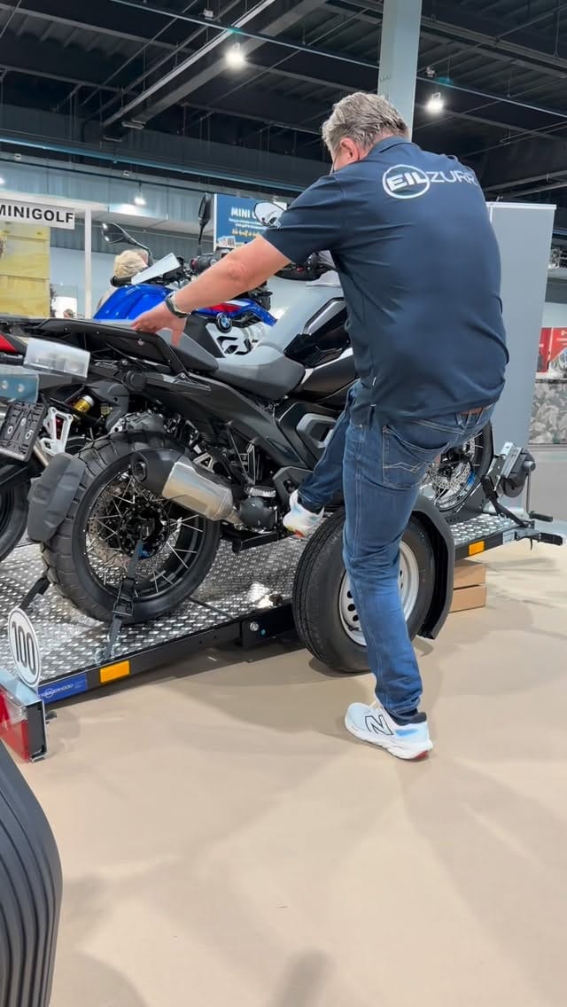Post 9 by EILZURR®️ | Das Motorrad-Verzurrsystem on Instagram (video)