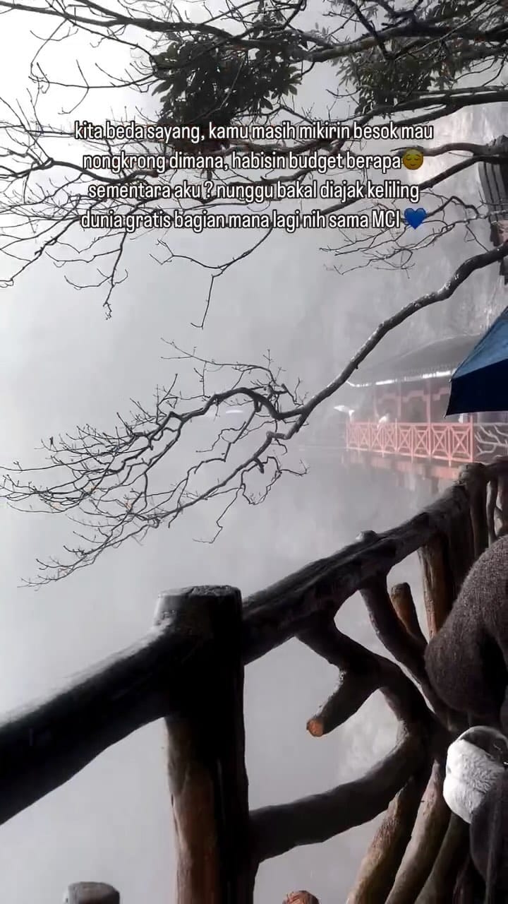 Post 4 by KdYunita on Instagram (video)
