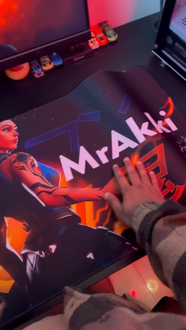 Post 9 by Mr Akki on Instagram (video)