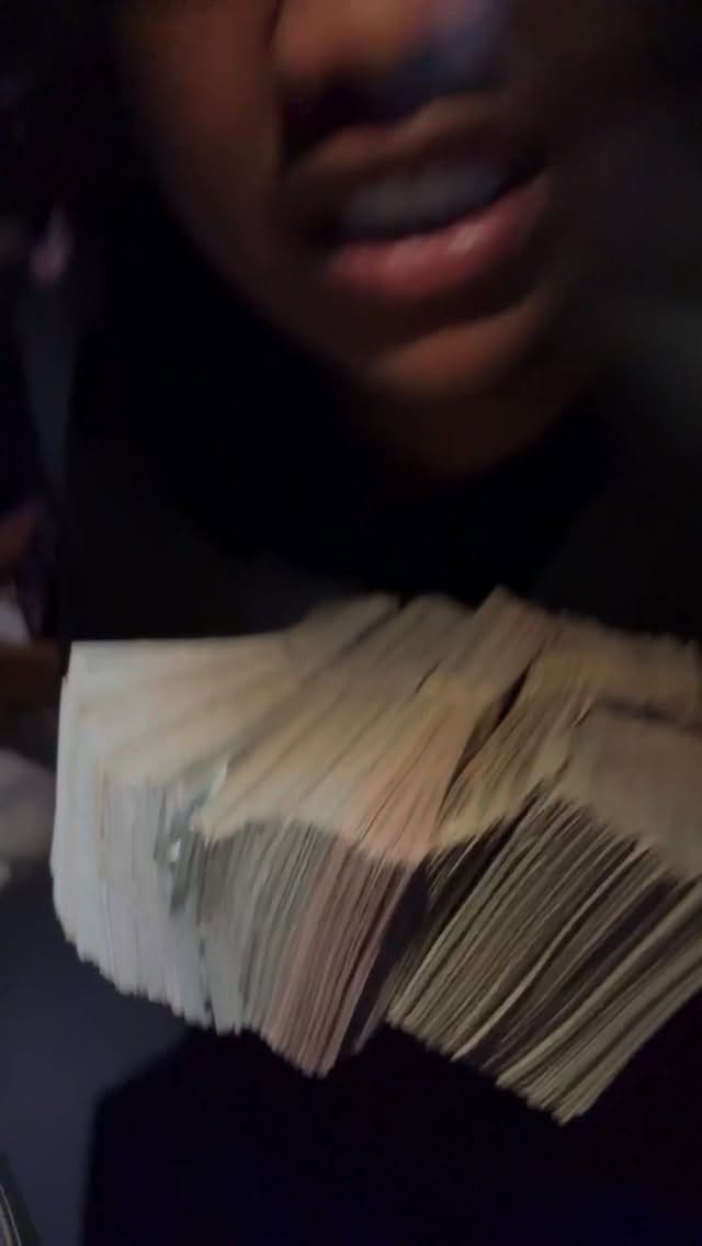 Post 1 by babyglitchh 💲 on Instagram (video)