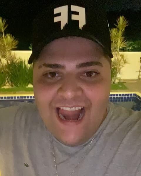 Post 9 by Leonardo Alves Vieira | DOCTOR JOGA on Instagram (video)