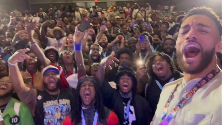 Post 6 by Deion on Instagram (video)