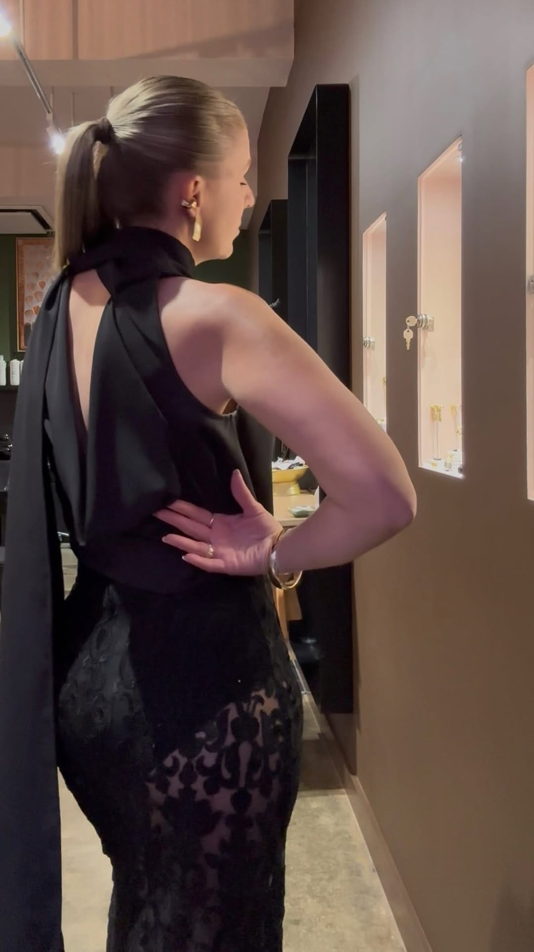 Post 2 by Tanya Ellis | Fashion Stylist on Instagram (video)