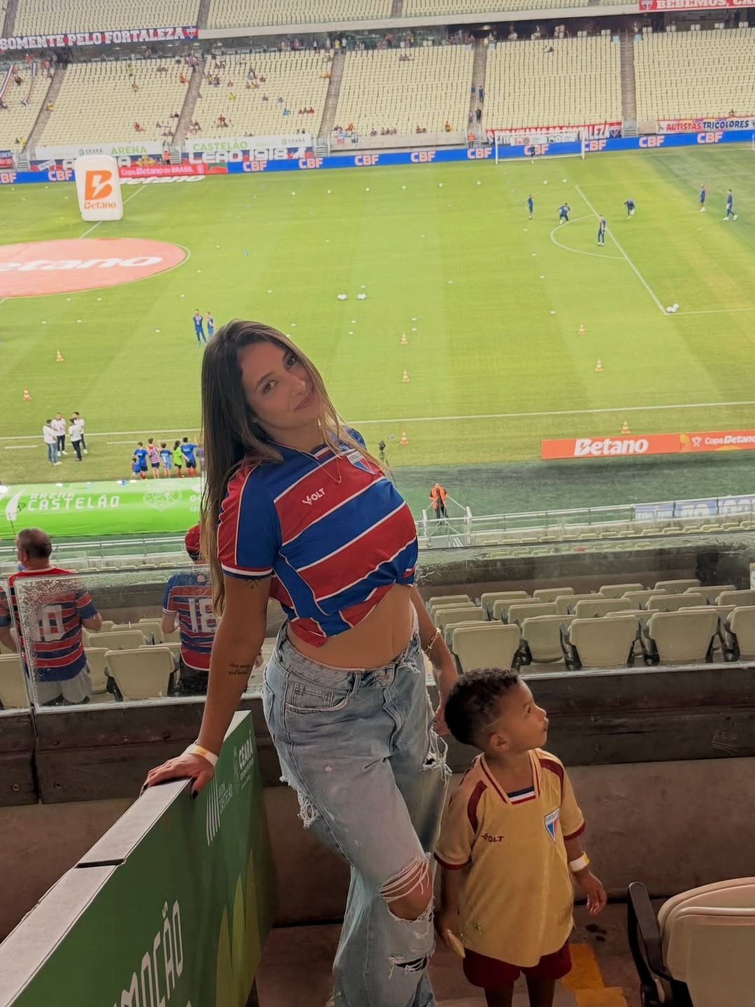Post 5 by Thamires Ferrara on Instagram (carousel)