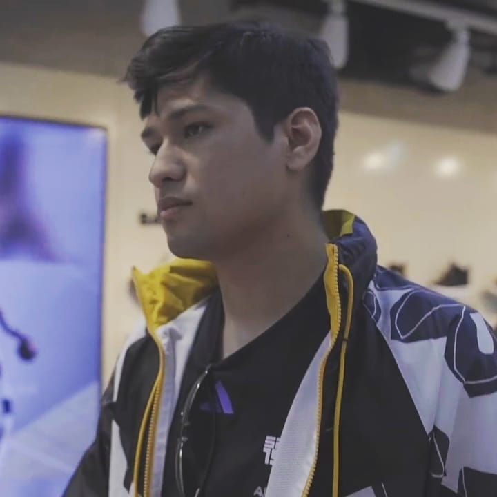 Post 9 by NT Leo on Instagram (image)