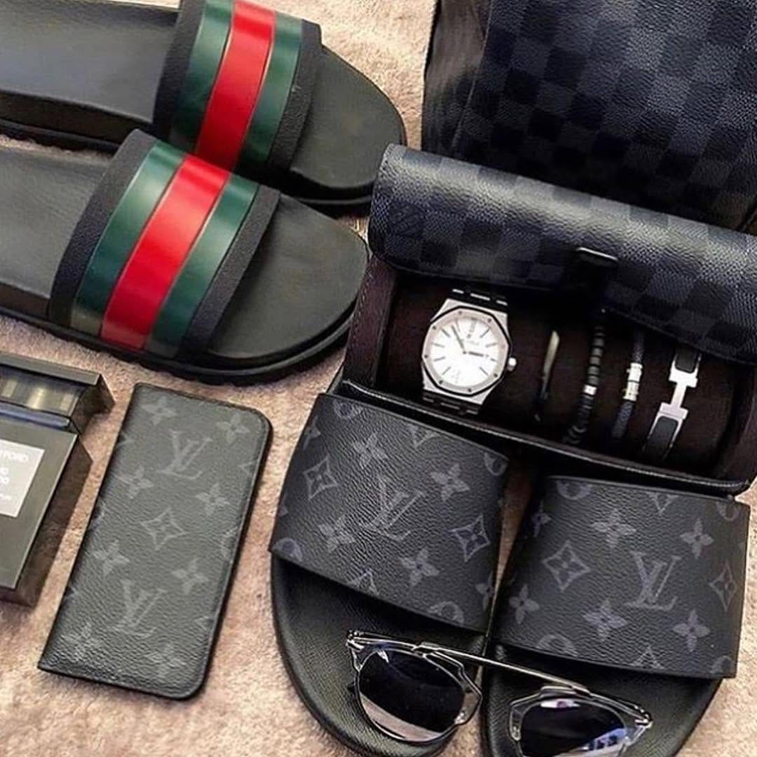 Post 3 by Leather n Wood on Instagram (image)