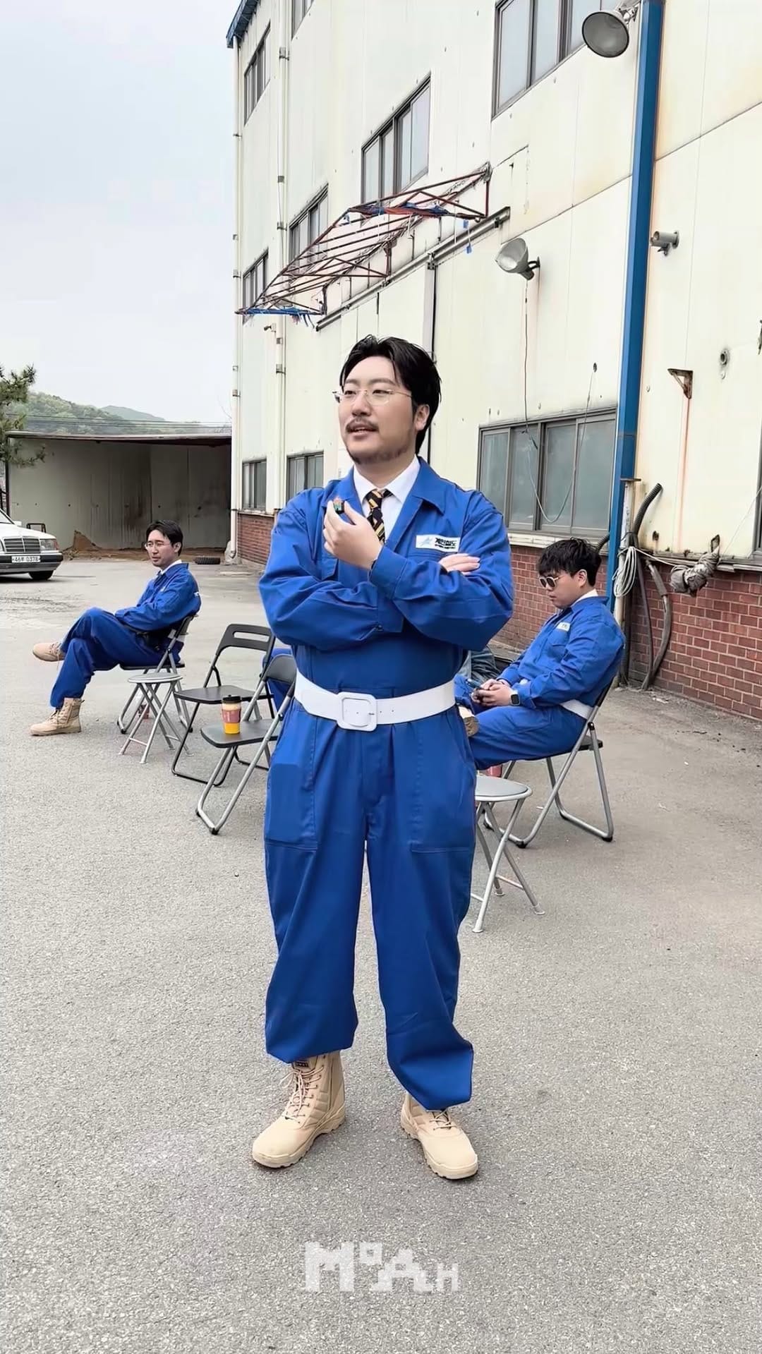 Post 6 by Charming Jo 조매력 on Instagram (video)