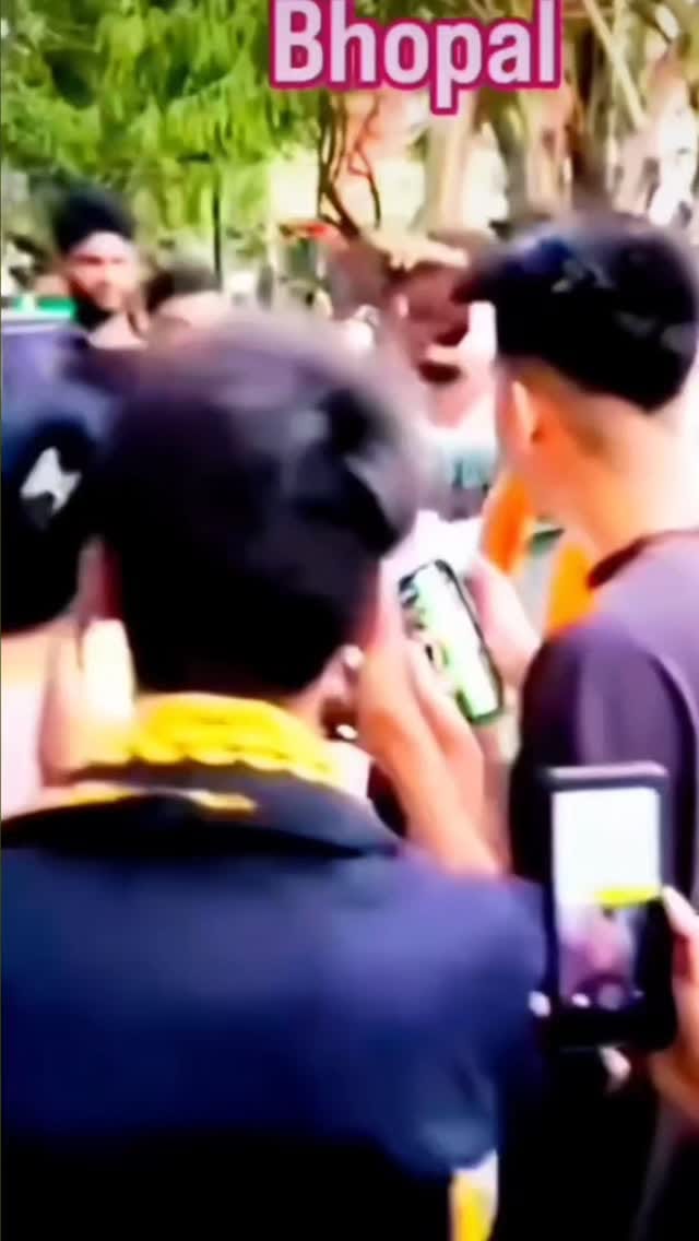 Post 6 by Firooz Qureshi1 on Instagram (video)