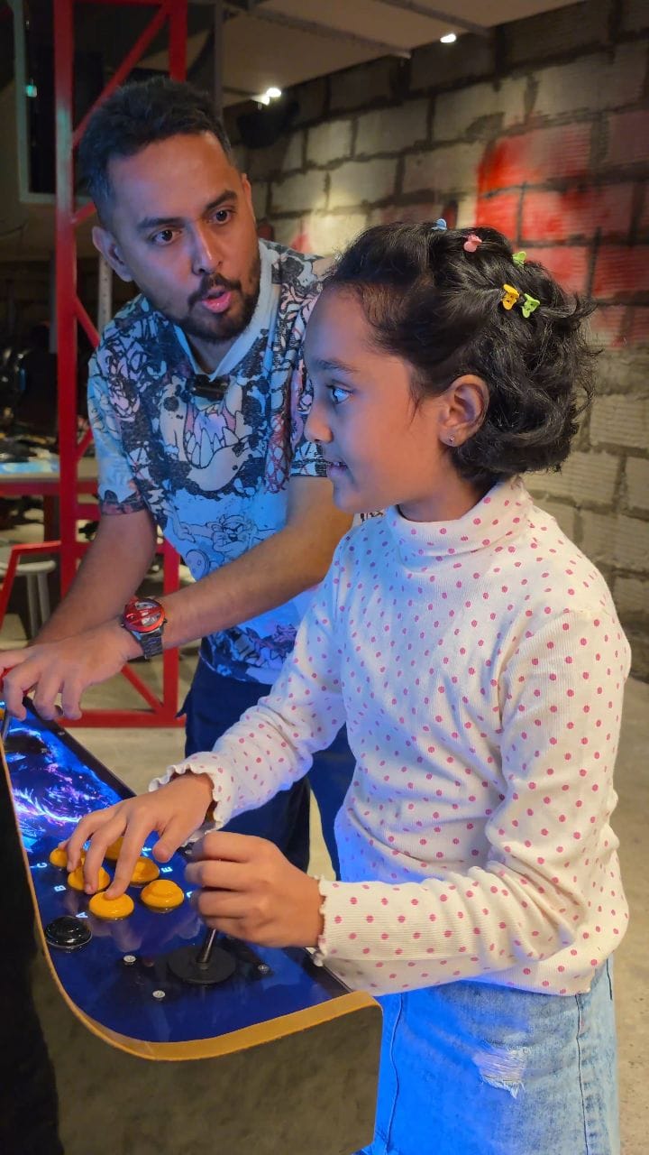 Post 7 by DEEPAK NAGMOTI aka Cheeky♦️ Gaming Content Creator & Influencer on Instagram (video)