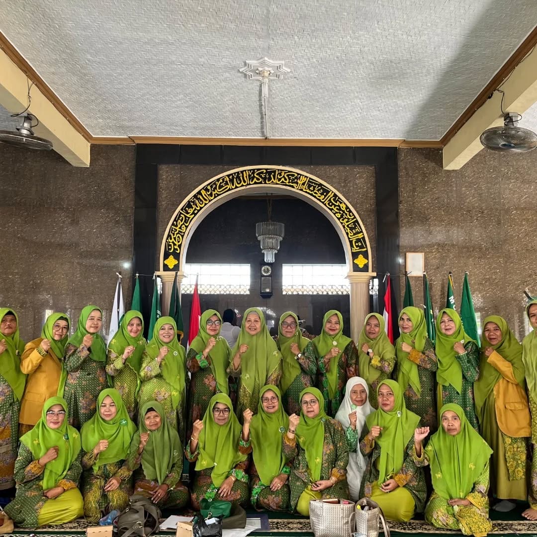 Post 6 by Muslimat Nahdlatul Ulama on Instagram (carousel)