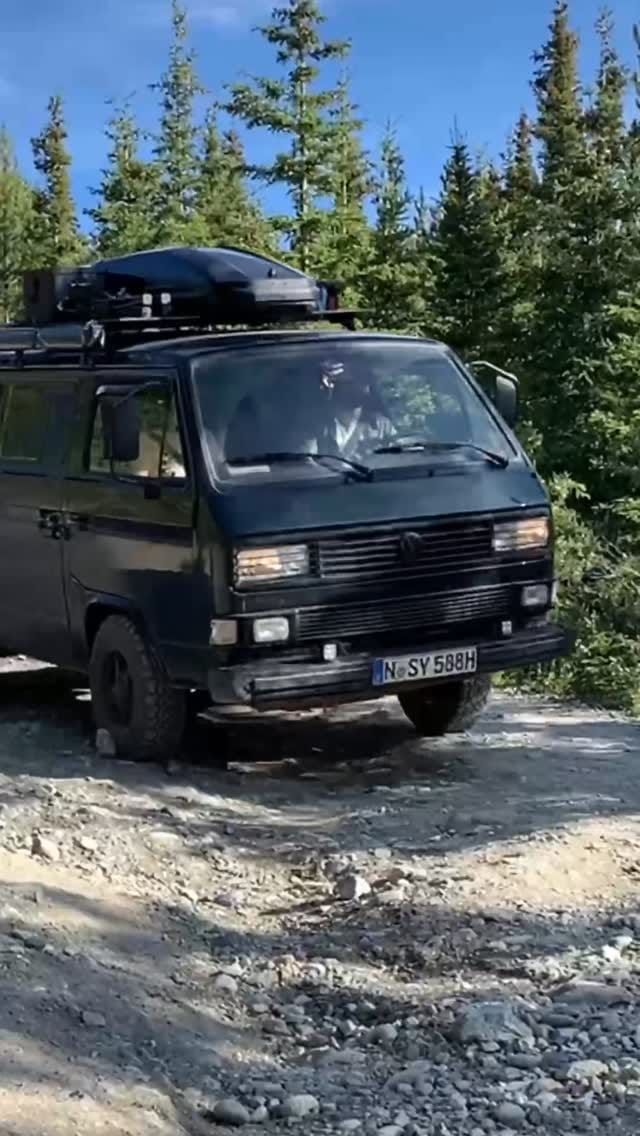 Post 6 by Ferenc Elekes on Instagram (video)