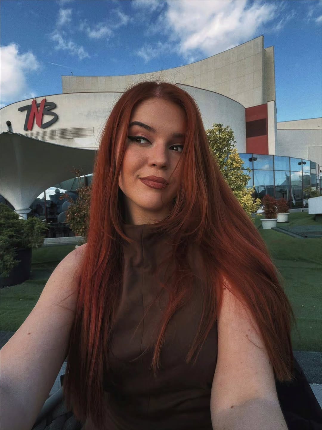 Post 4 by Irina "Reddysh" Simion on Instagram (carousel)