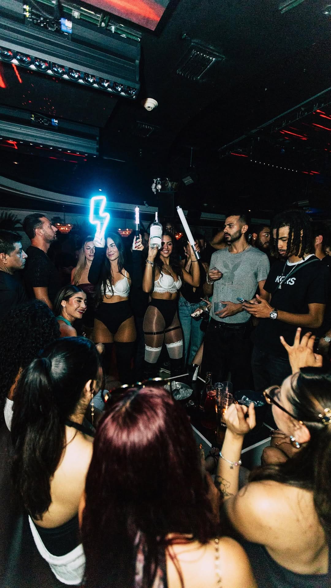 Post 10 by A1 HOSPITALITY on Instagram (video)