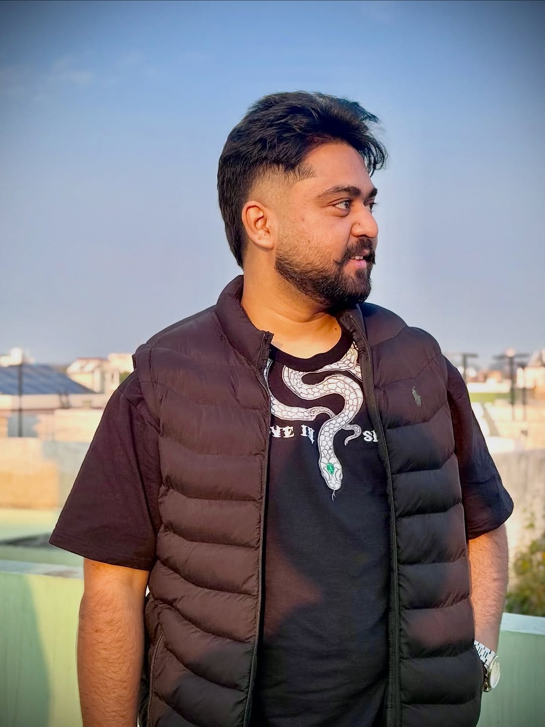 Post 5 by Mayank on Instagram (image)